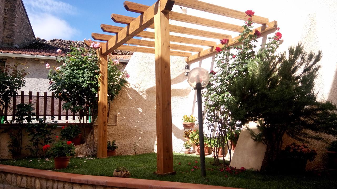 B&B A Casa Di Nonna Massa d'Albe Exterior foto