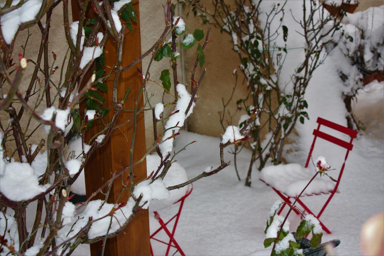 B&B A Casa Di Nonna Massa d'Albe Exterior foto