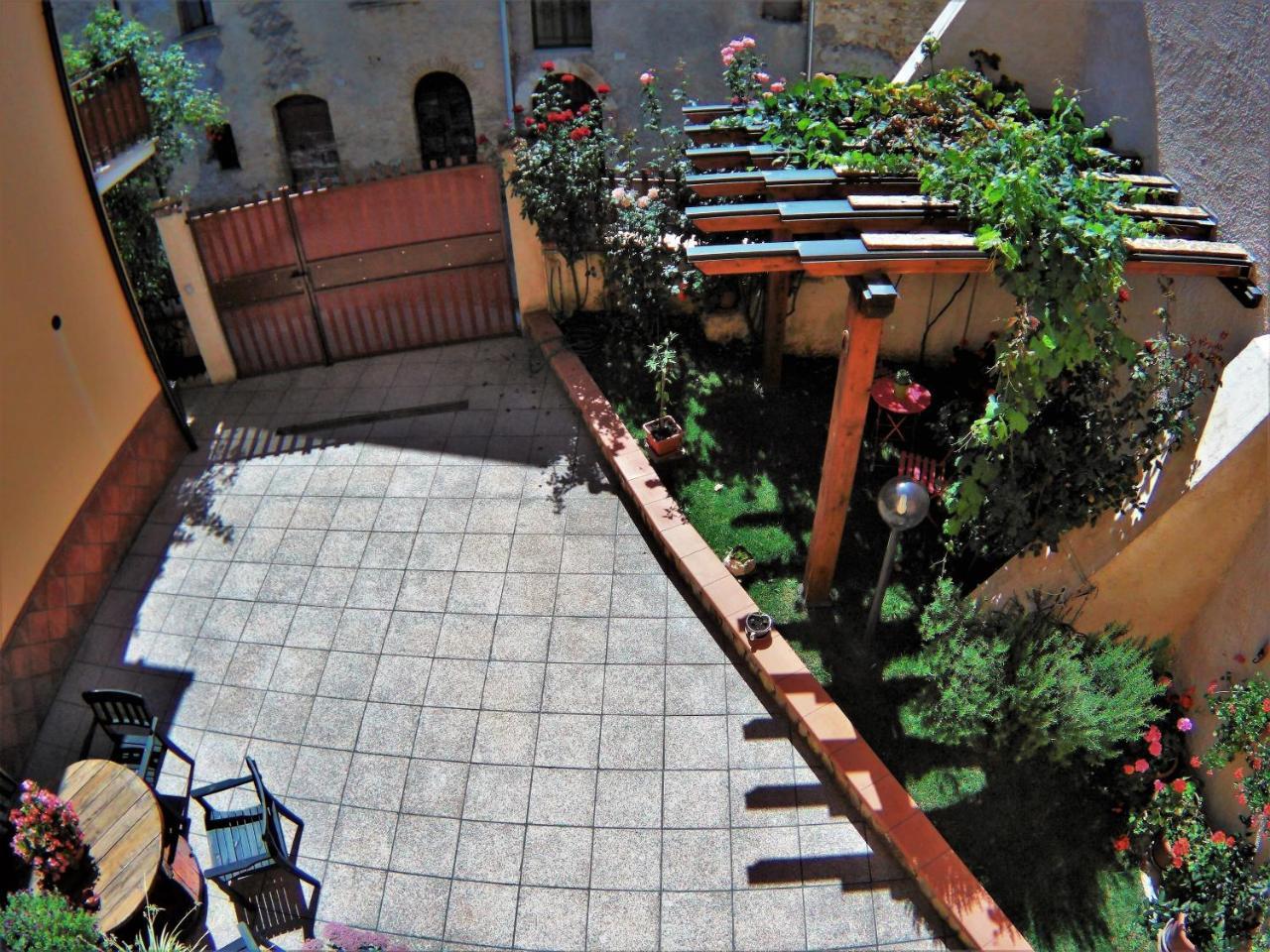 B&B A Casa Di Nonna Massa d'Albe Exterior foto