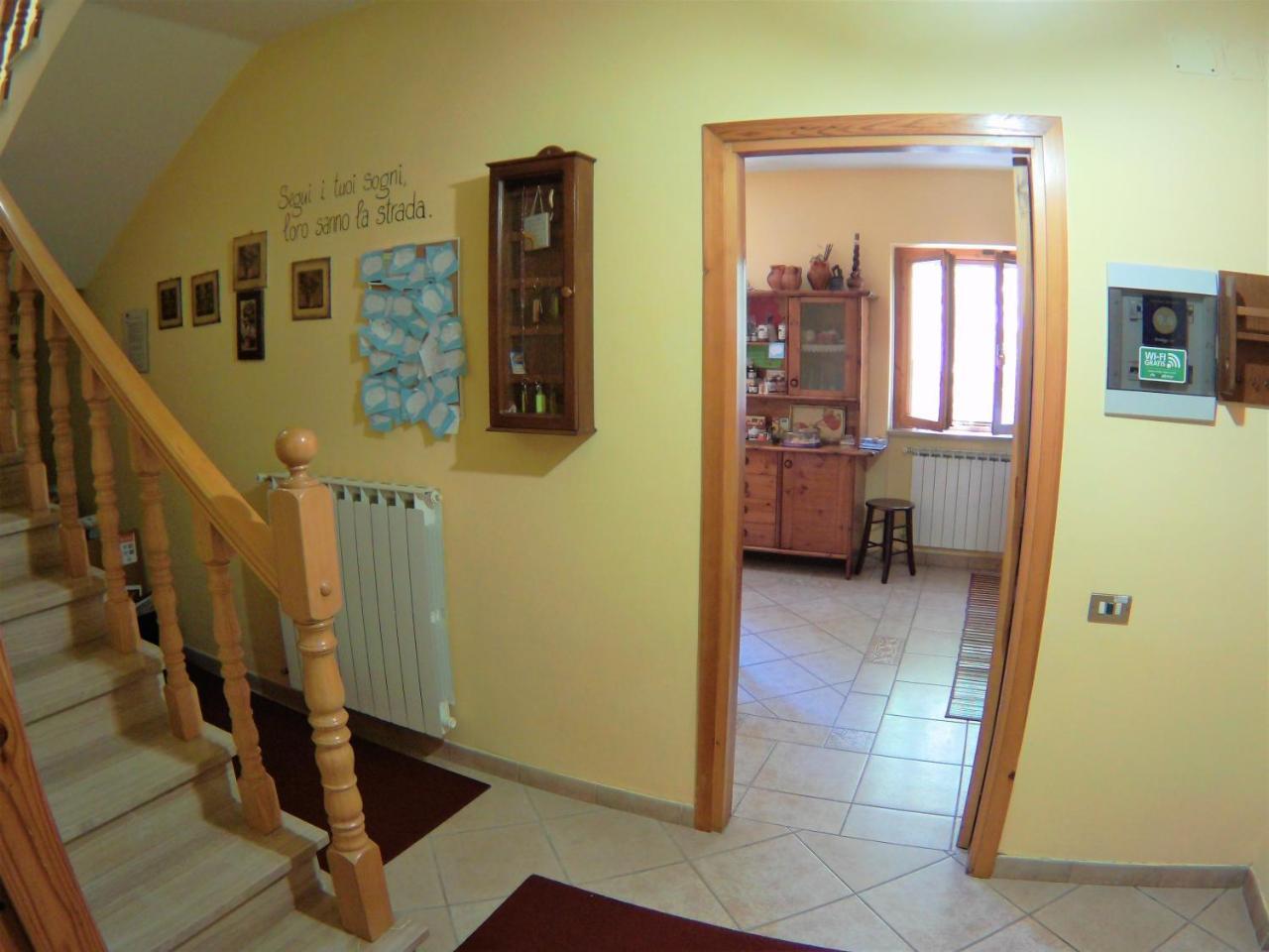 B&B A Casa Di Nonna Massa d'Albe Exterior foto