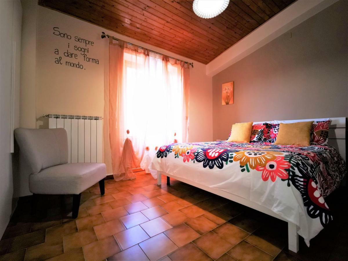 B&B A Casa Di Nonna Massa d'Albe Exterior foto